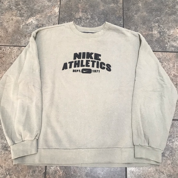 Details about Nike Athletics Dept 1971 Vintage Sweatshirt Mens XL Gray Pullover Crewneck Details about Nike Athletics Dept 1971 Vintage Sweatshirt Mens XL Gray Pullover Crewneck